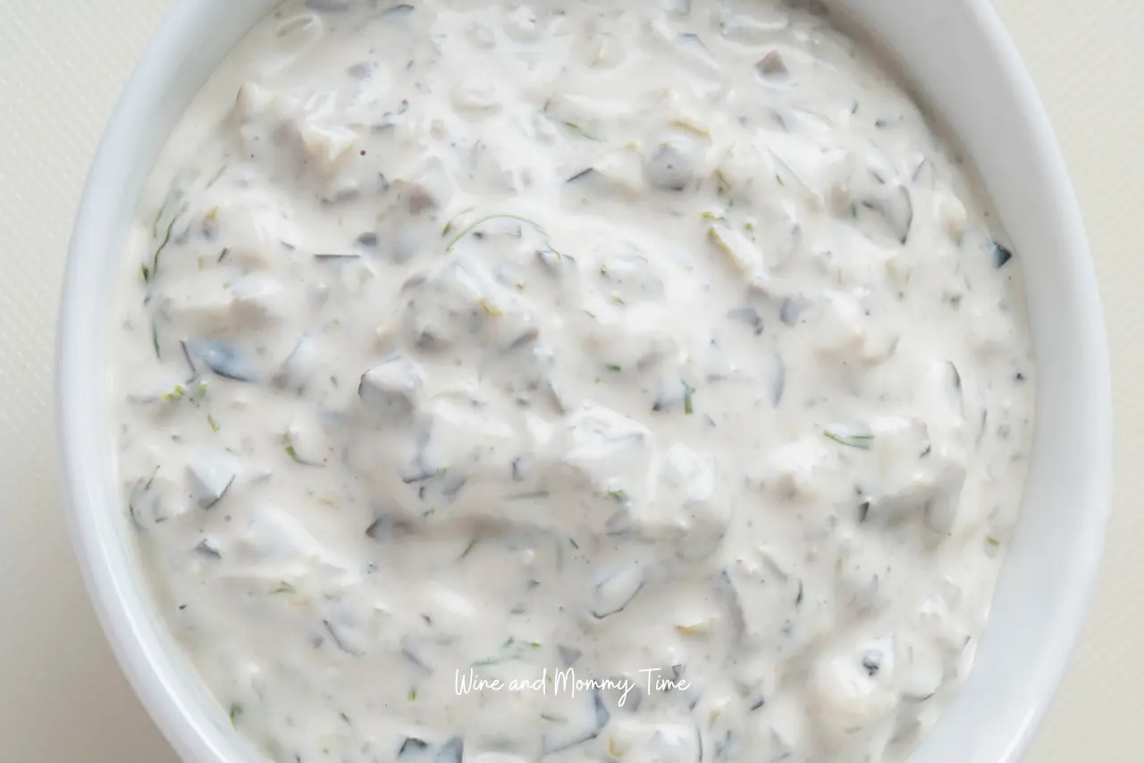 copycat-pollo-tropical-cilantro-garlic-sauce