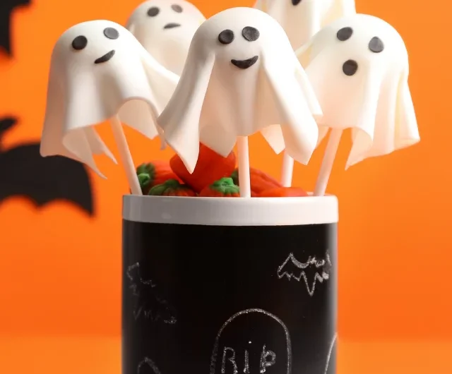 Halloween Cake Pops
