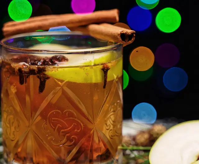 Apple Cider Bourbon Cocktail